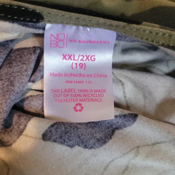 💜3/$24.00💜 Camoflouge Short Sleeve Romper - Picture 2 of 6